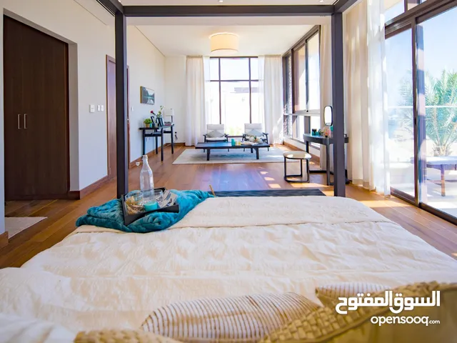 647m2 5 Bedrooms Villa for Sale in Muscat Yiti