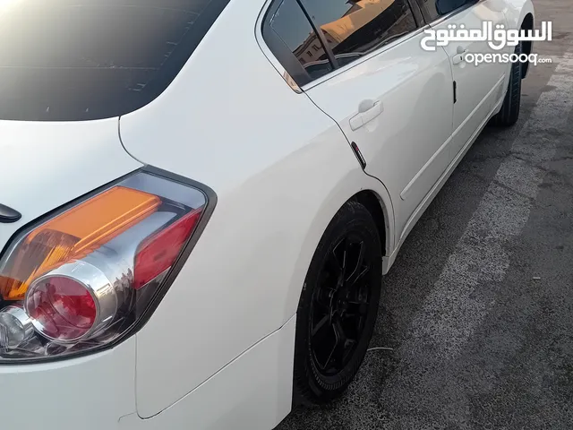 Used Nissan Altima in Tripoli