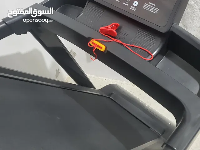 جهاز مشي جديد. استعمل عدة مرات فقط