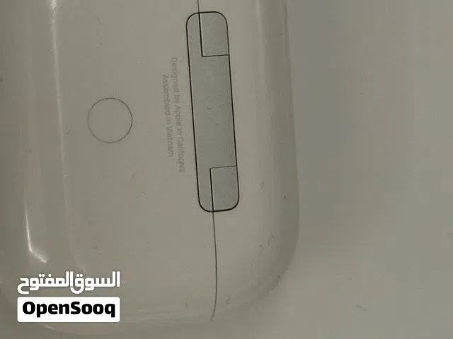 سماعات AirPods Pro (الجيل الأول)
