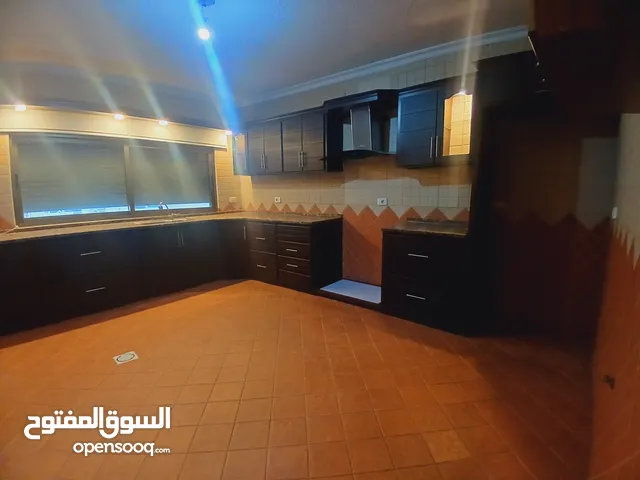 شقه فارغه للايجار 4 نوم في الجبيهه ام زويتينه طابق ثاني مصعد سوبر ديلوكس