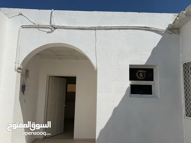 115 m2 2 Bedrooms Townhouse for Rent in Sharjah Al Hazana