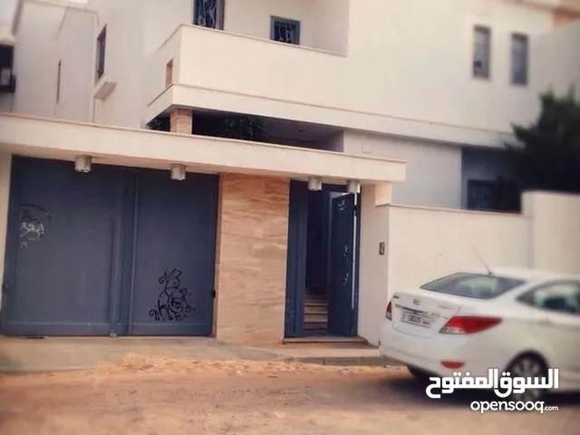 360 m2 4 Bedrooms Villa for Sale in Tripoli Al-Sabaa