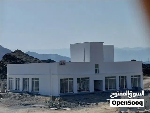 بنايه للبيع سكني تجاري دورالاول  عشره محلات وغرفتين