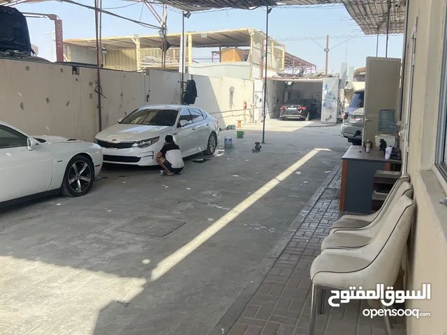 كراج للتقبيل وعدم التفرغ