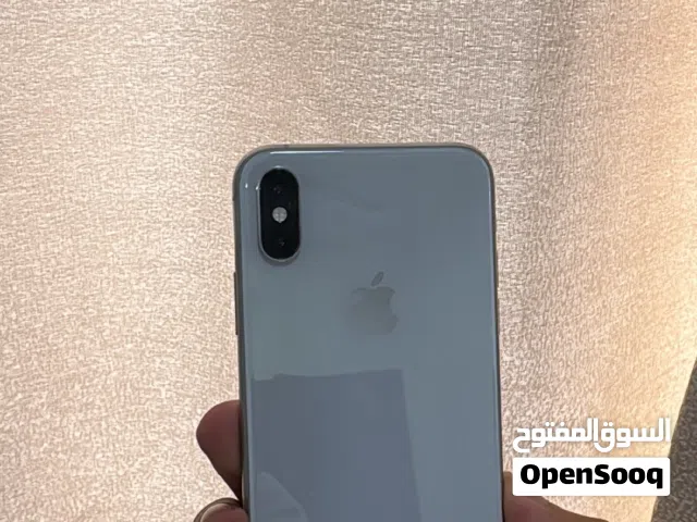 آيفون xs نظيف و بِحالة ممتازة ، الوصف مهم