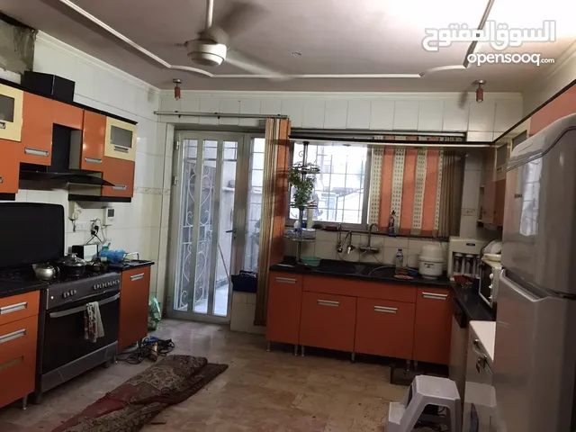 300 m2 4 Bedrooms Townhouse for Sale in Baghdad University