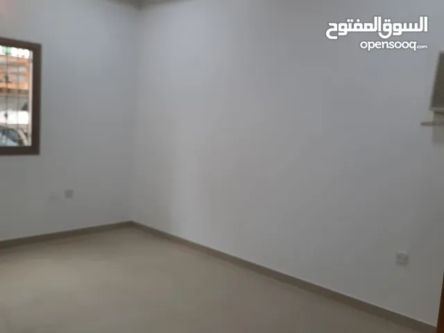 Flat for rent budaiya (out electricity) شقه للايجار في البديع غير شامل ب