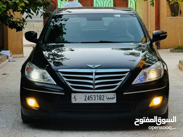 سيارة الله يبارك جينسس2010
