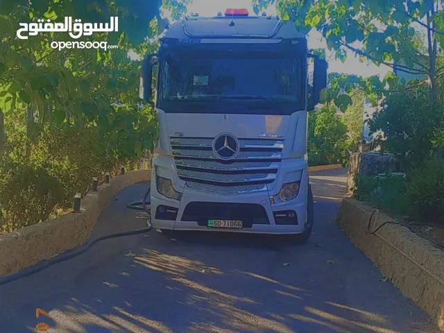 Tank Mercedes Benz 2013 in Zarqa