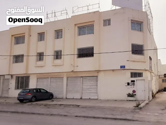 فرصة استثمارية نادرة في قلب المنطقة الصناعية بمقرين – موقع استراتيجي مربح