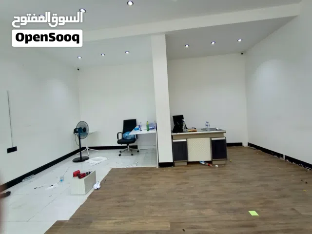 محل موقع جيد للشركات و المكاتب الرسمية و شركات الطيران للايجار في الجزائر العباسية