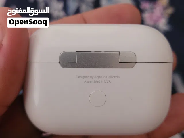 سماعات Air Pods Pro الاصليه درجه اولى مع ساعه ZT الاصليه مع 7 سيور