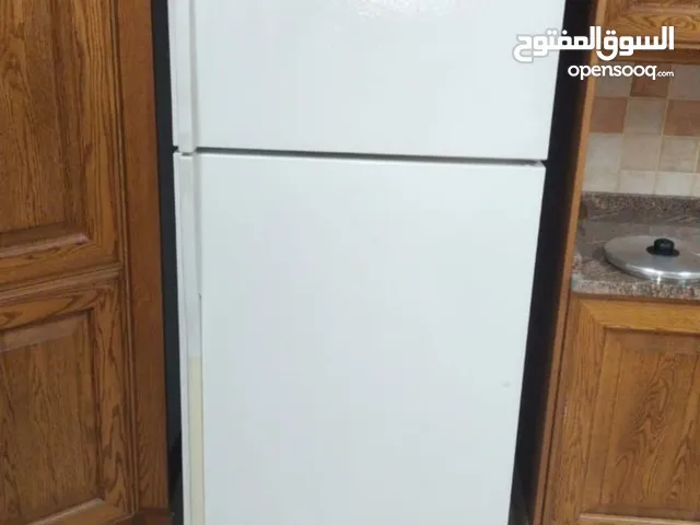 ثلاجه للبيع