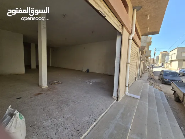 مخزن للايجار 180م ارتفاع 4م