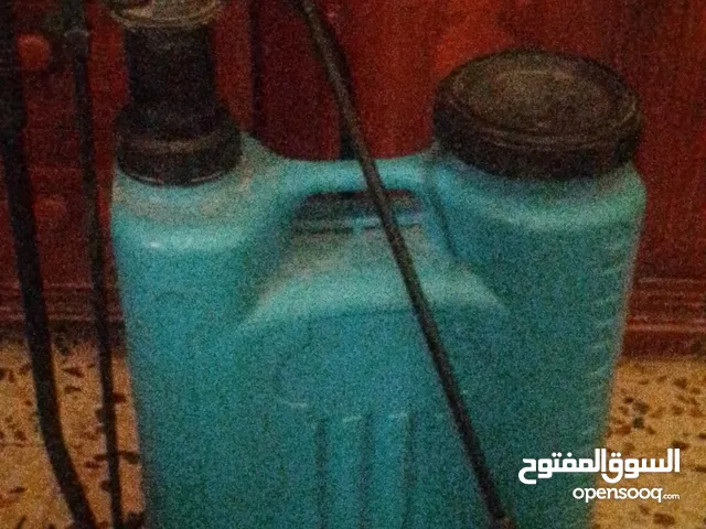 مضخت مياه لسحب الماء من ابيار الماء والمسابح وغيره زائد اطرمبت عزل مباني او رش مبيدات حشريه