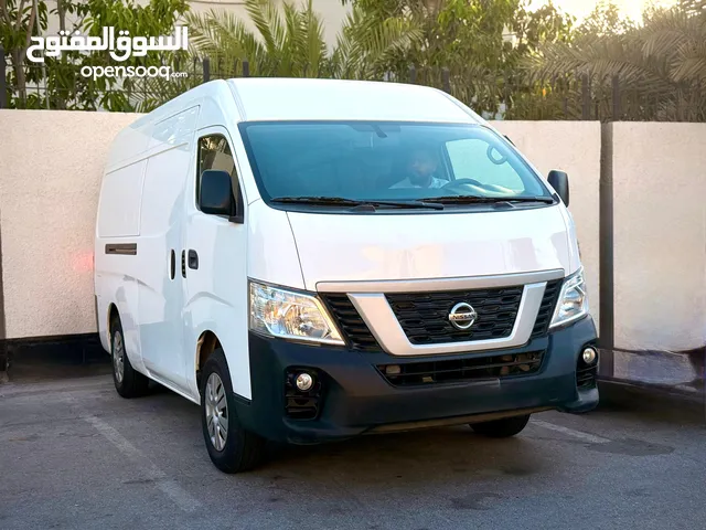 NISSAN URVAN 2022 WHITE EXCELLENT CONDITION