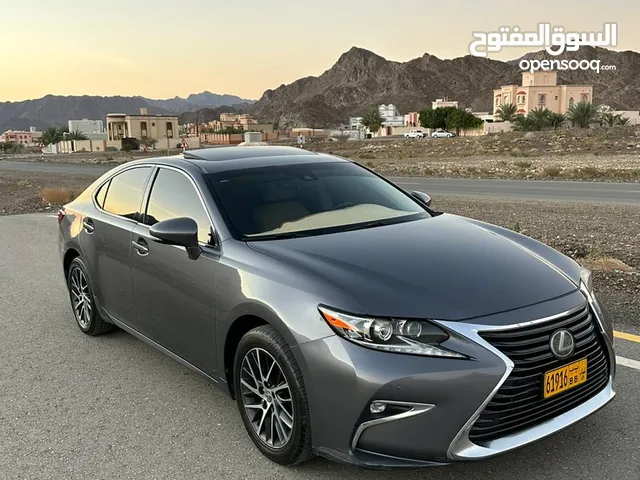 Lexus ES 2017 in Al Dhahirah