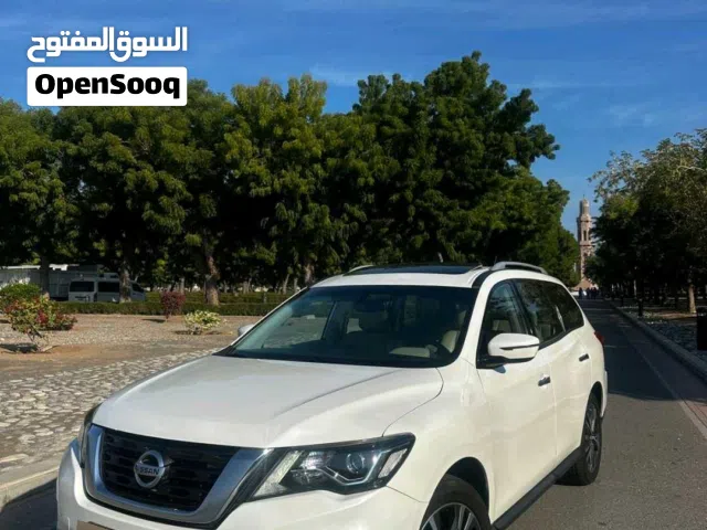 Used Nissan Pathfinder in Muscat