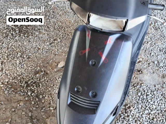 دراجة نارية سوزوكي 100 سي سي للبيع