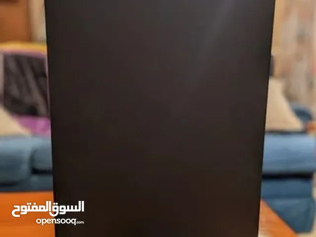 للبيع PS5 أسود + جهاز اسود جديد