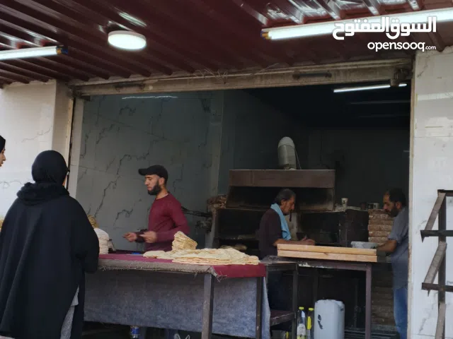 مخزن تجاري للبيع