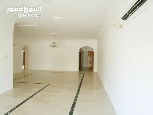 Very Big & Bright 3 Bedroom Compound   Very Close To Rameez Mall