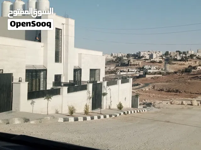 أرض للبيع في شفا بدران مميزه جدا منطقة فلل تصلح لبناء فيلا