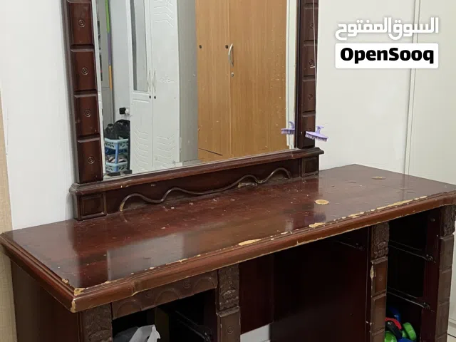 Dressing table with large mirror