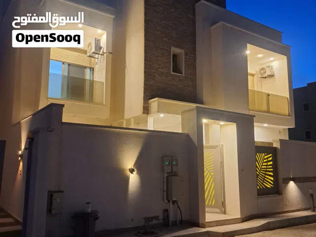 450 m2 4 Bedrooms Villa for Rent in Tripoli Al-Serraj