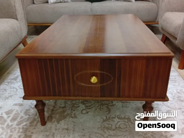 طاولة غرفة ضيوف جديدة للبيع أقرء الوصف...