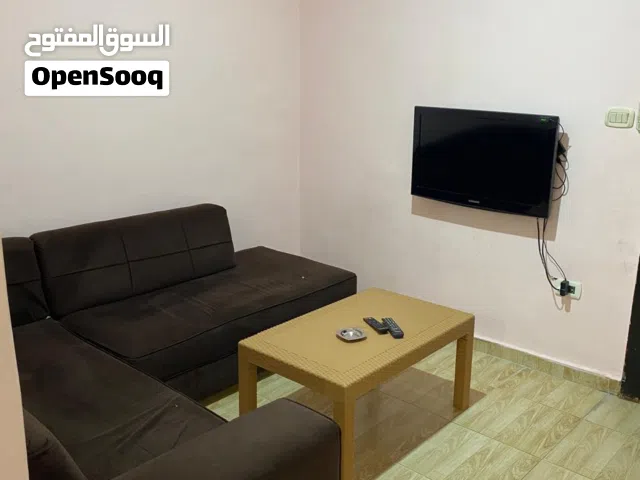 استديو قريب من الخدمات (متوفر اكتر من استديو)
