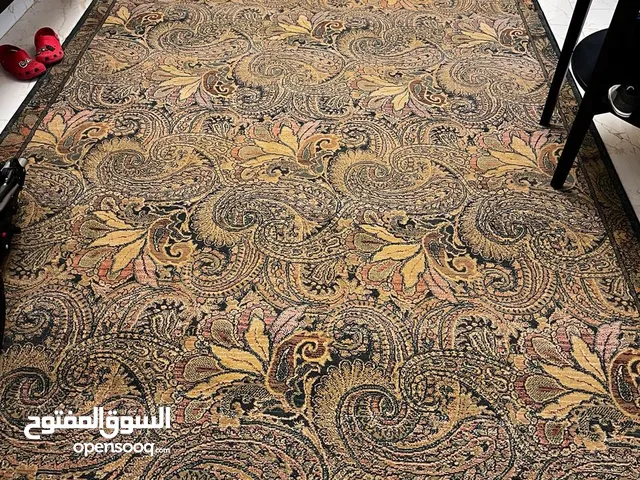 Nice floral patterned rug