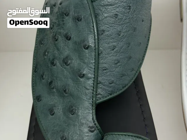 احذية ماوري الغنية عن التعريف