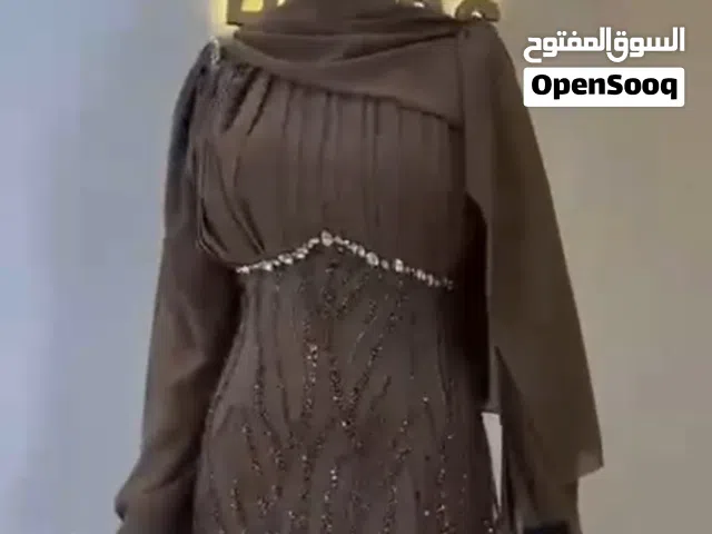 فستان سهرة جديد بورقته