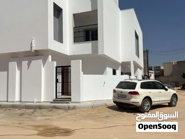 230 m2 4 Bedrooms Apartments for Rent in Tripoli Al-Serraj