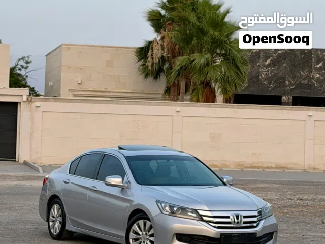 2015 هوندا اكورد Limited