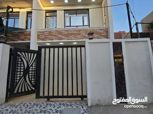 بيت للبيع موقع مميز جدا حي الجهاد مربع الامانة قرب الشارع العام مساحة 100 م