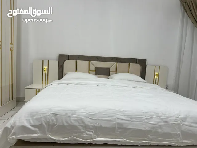 شقه غرفه وصاله وحمام ومطبخ مفروش فرش جديد