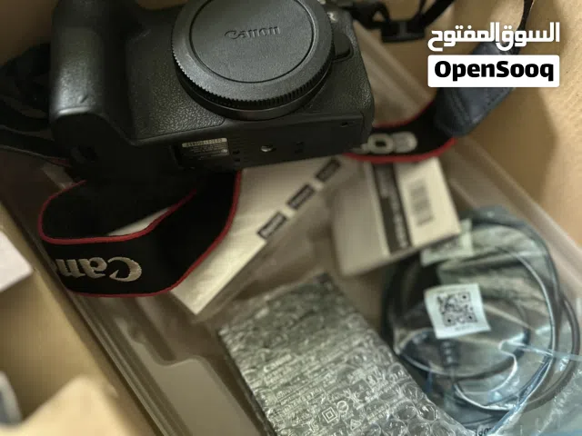 Canon EOS RP حالة وكالة كاميرا شبه جديدة بكامل ملحقاتها فرصة لا تفوت!!