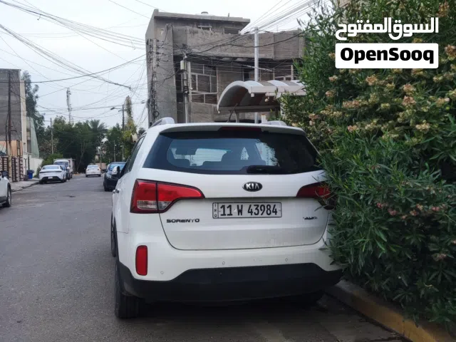 2015 كيا سورينتو Standard