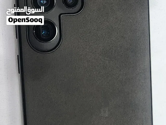 Samsung Galaxy S22 Ultra 5G 256 GB in Al Ain