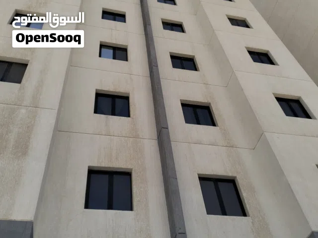 غرفه وصاله وحمام ومطبخ عائلات وافدون فقط صباح السالم قطعه 3  تاني ساكن كهرباء وماء وصيانه تكيف ع الم