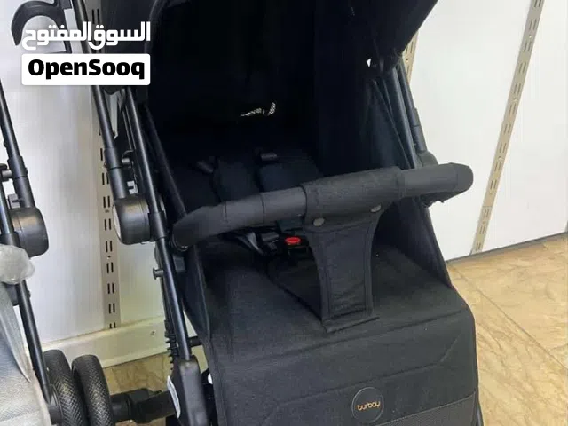 عربانه اطفال من شركه عالميه جديده و تصير مثل جنطه السفر و السعر مناسب و بي مجال بسيط للشراي