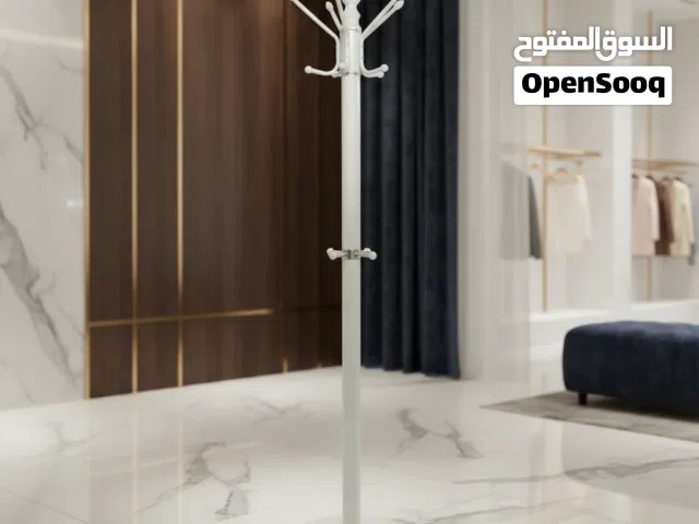 حامل معاطف وقبعات عصري باللون الأبيض - 6002
