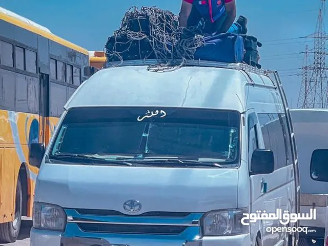 باص تويوتا ابو 16 راكب Toyota 16-passenger bus