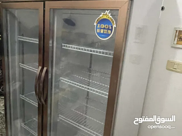 تلاجة تبريد محل للبيع مستعمل استعمال نضيف شبه جديدة رقم الهاتف