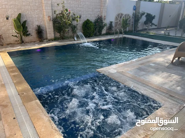 2 Bedrooms Chalet for Rent in Misrata Ad Dafiniyah