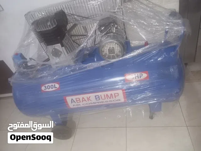 كمبريسه 300لتر ايطالي الصنع للبيع جديد وكاله