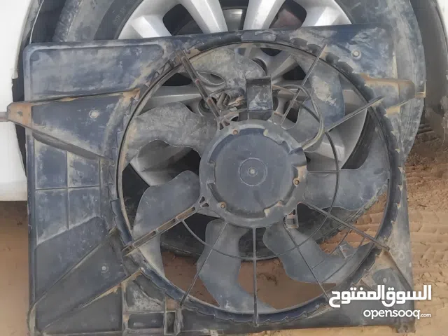 مروحة ازيرا نضيفة 100% شغالة بتجريب